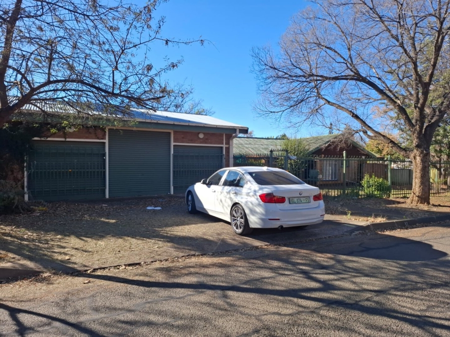11 Bedroom Property for Sale in Universitas Free State